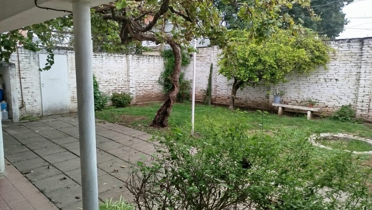 CASA EN VENTA BARRIO EL TREBOL